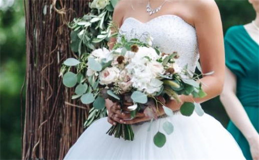 2025年农历闰六月十二领证吉日查询 今日领证结婚好吗 2025年农历闰六月十二领证吉日查询 今日领证结婚好吗